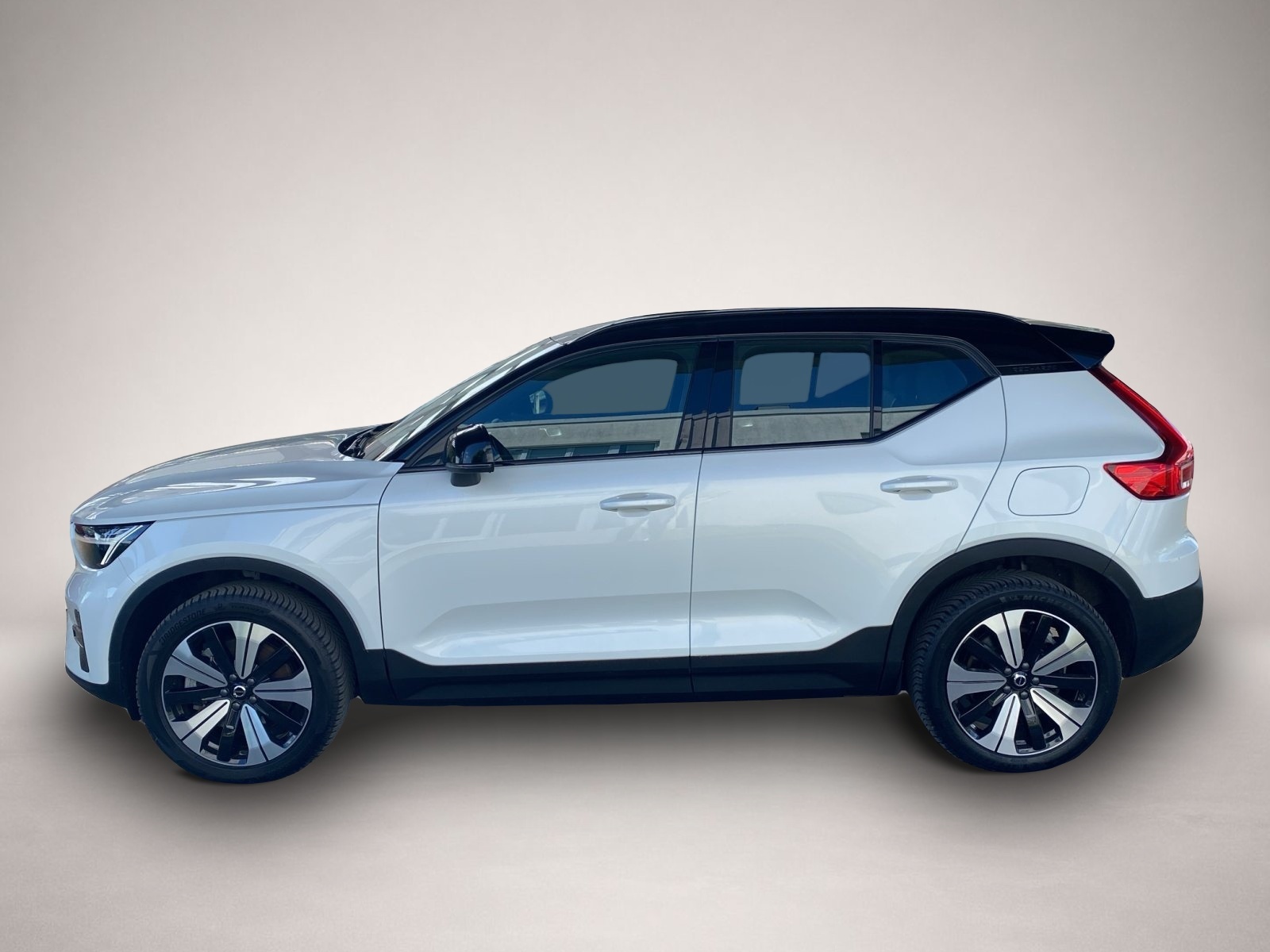 Volvo XC40 (05/2023, ELECTRIC)