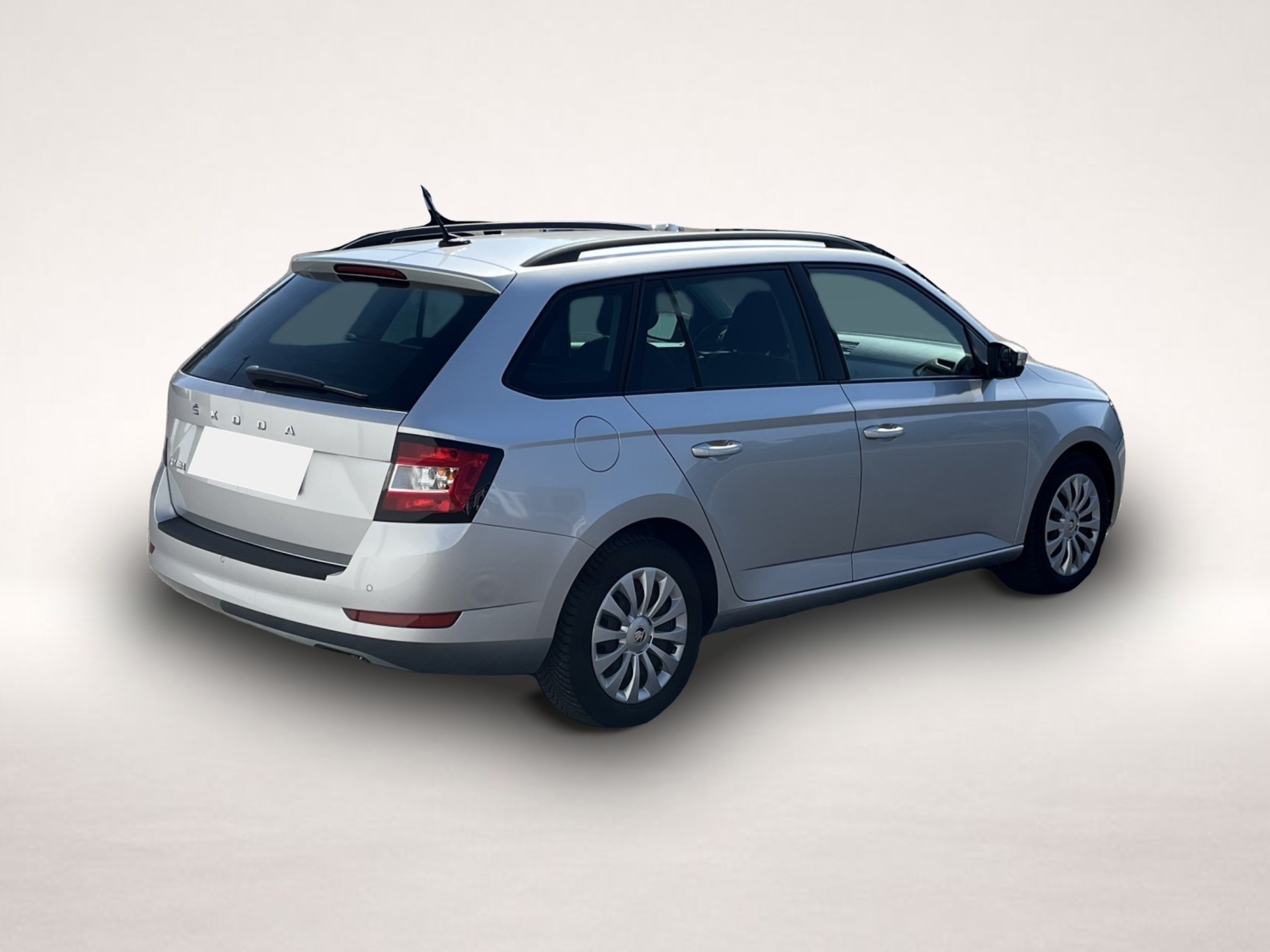 Skoda Fabia (06/2022, Benzin)