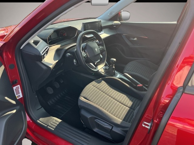 Peugeot 2008 (05/2020, Benzin)