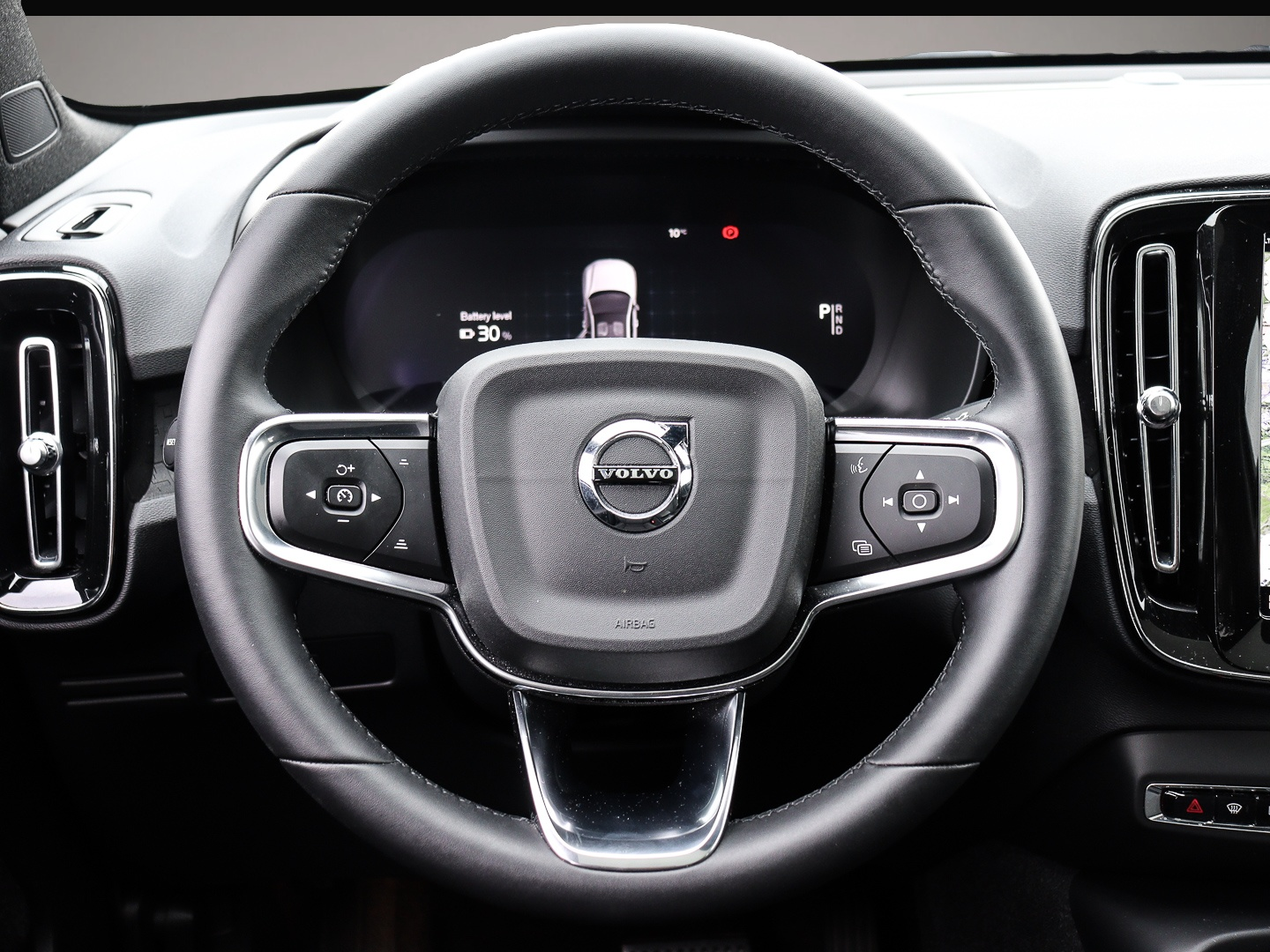 Volvo C40 (04/2024, ELECTRIC)