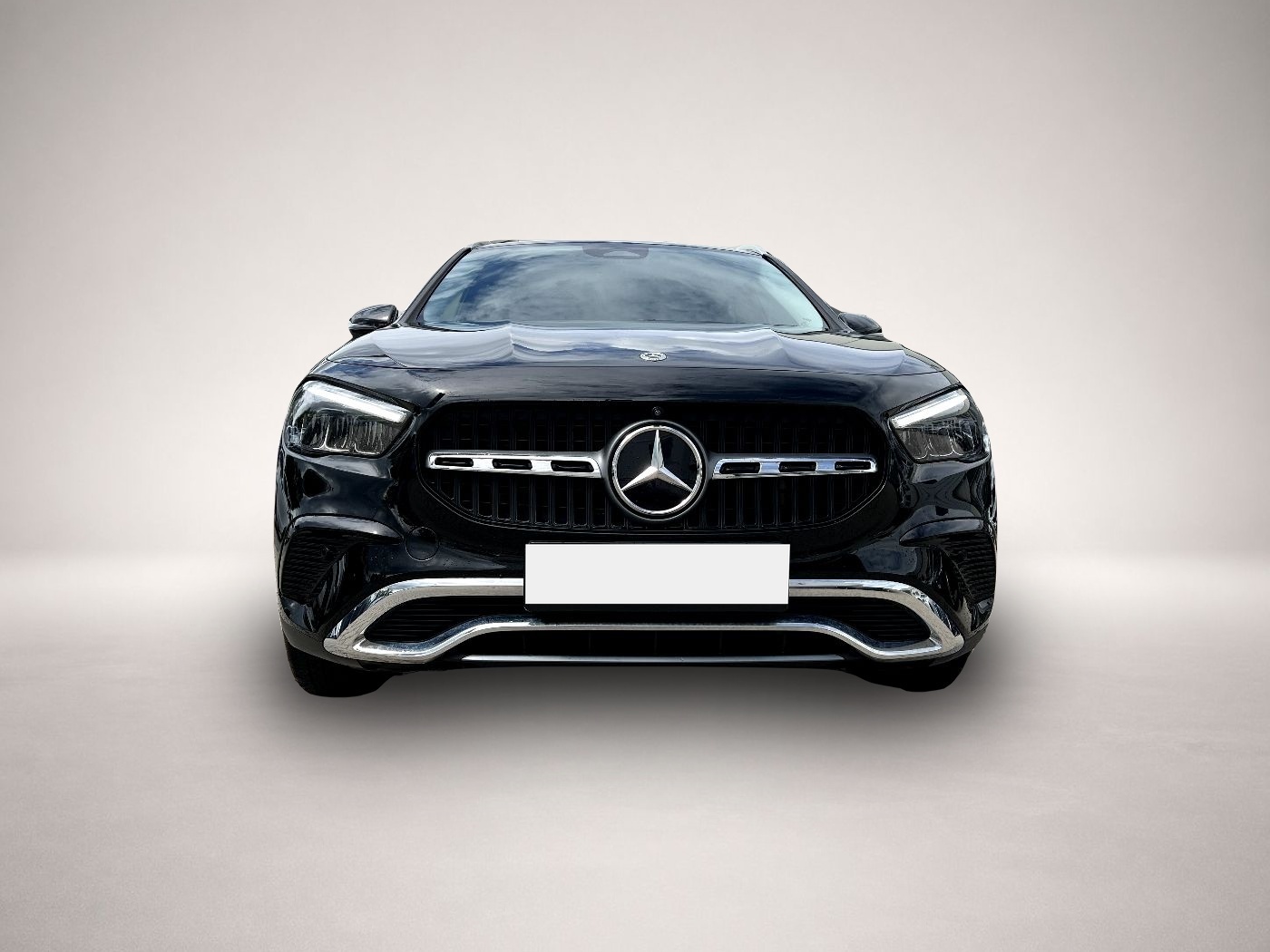 Mercedes-Benz GLA 200 (01/2025, Benzin)