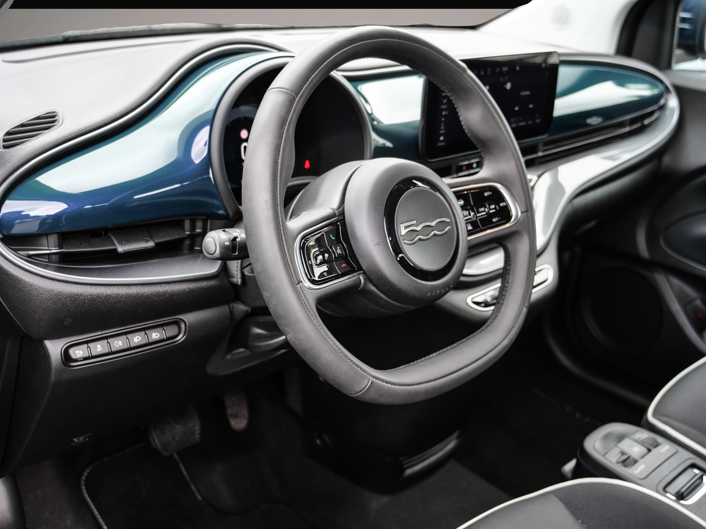 Fiat 500e (06/2023, ELECTRIC)