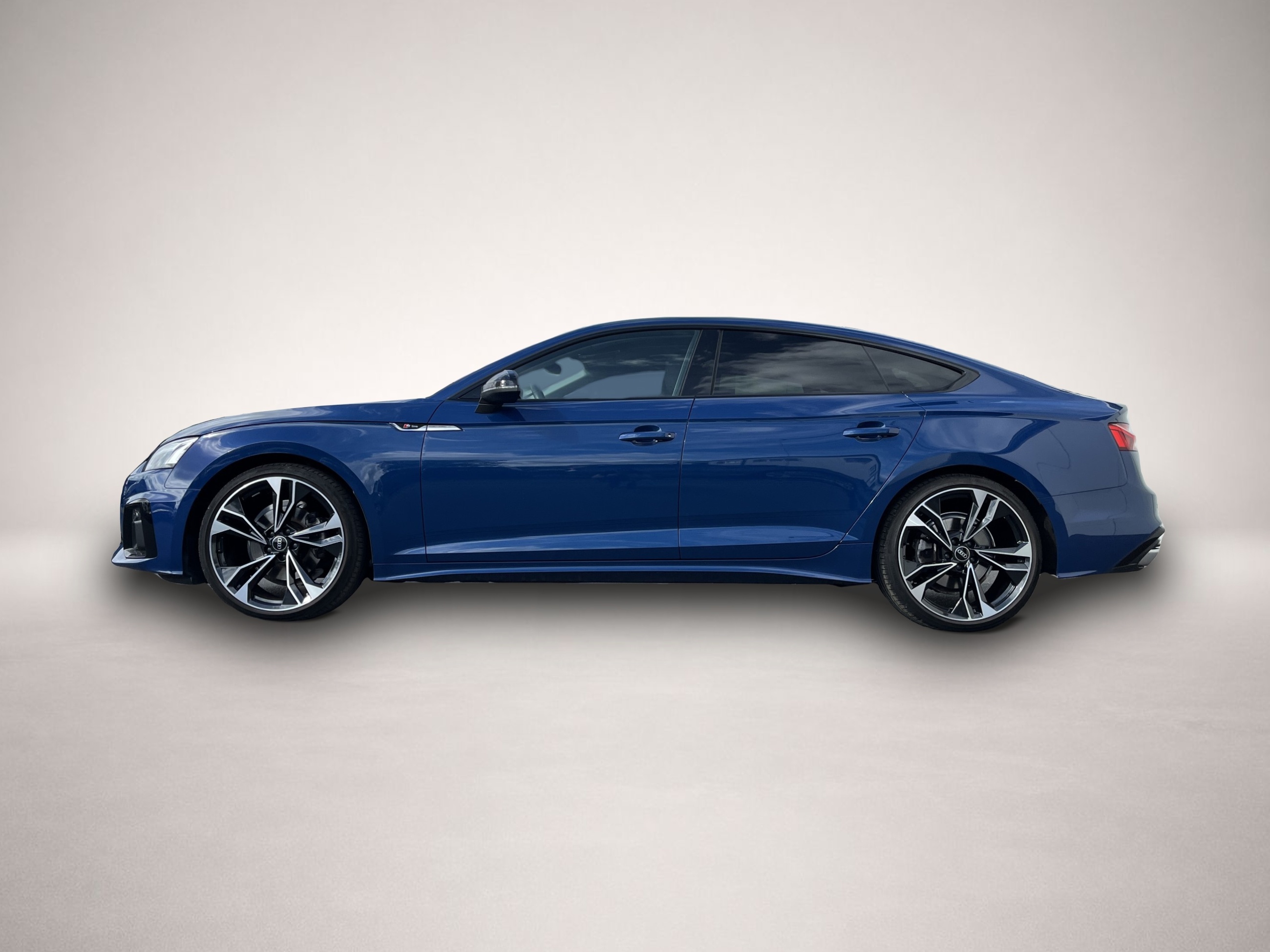Audi A5 (08/2023, Hybrid (Benzin/Elektro))