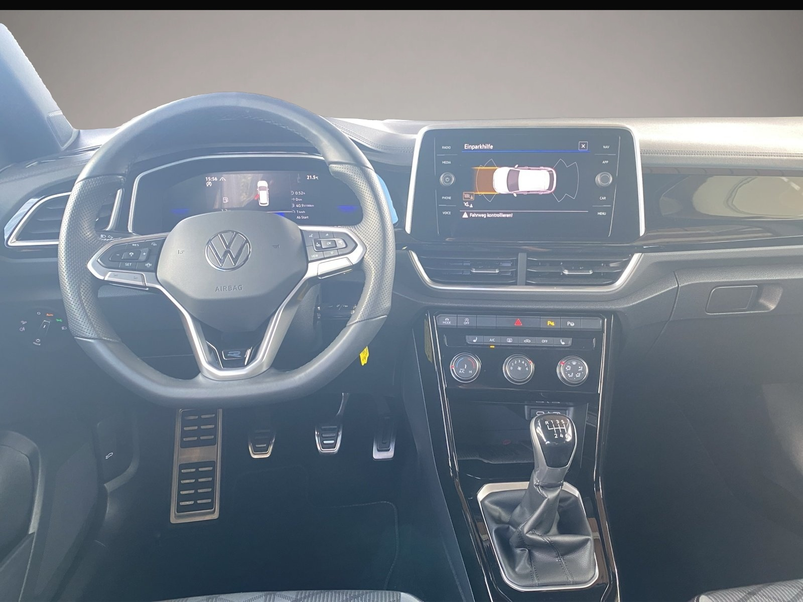 Volkswagen T-Roc (03/2025, Benzin)