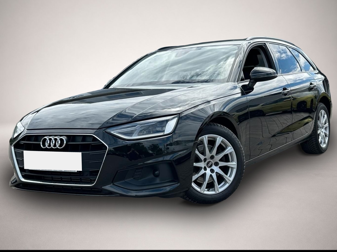 Audi A4 (08/2022, )