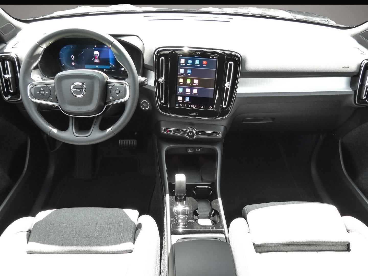 Volvo XC40 (05/2025, )