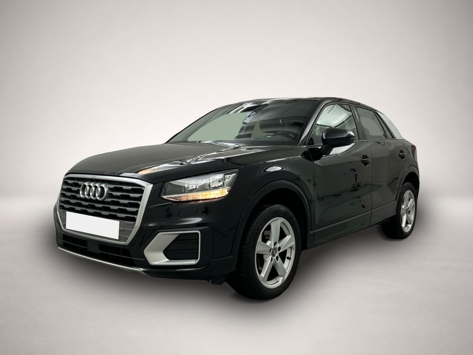 Audi Q2 (10/2019, Benzin)