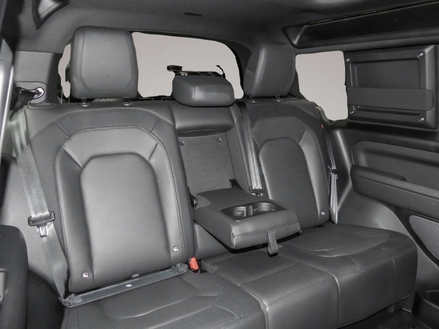 Land-Rover Defender (08/2023, Diesel)