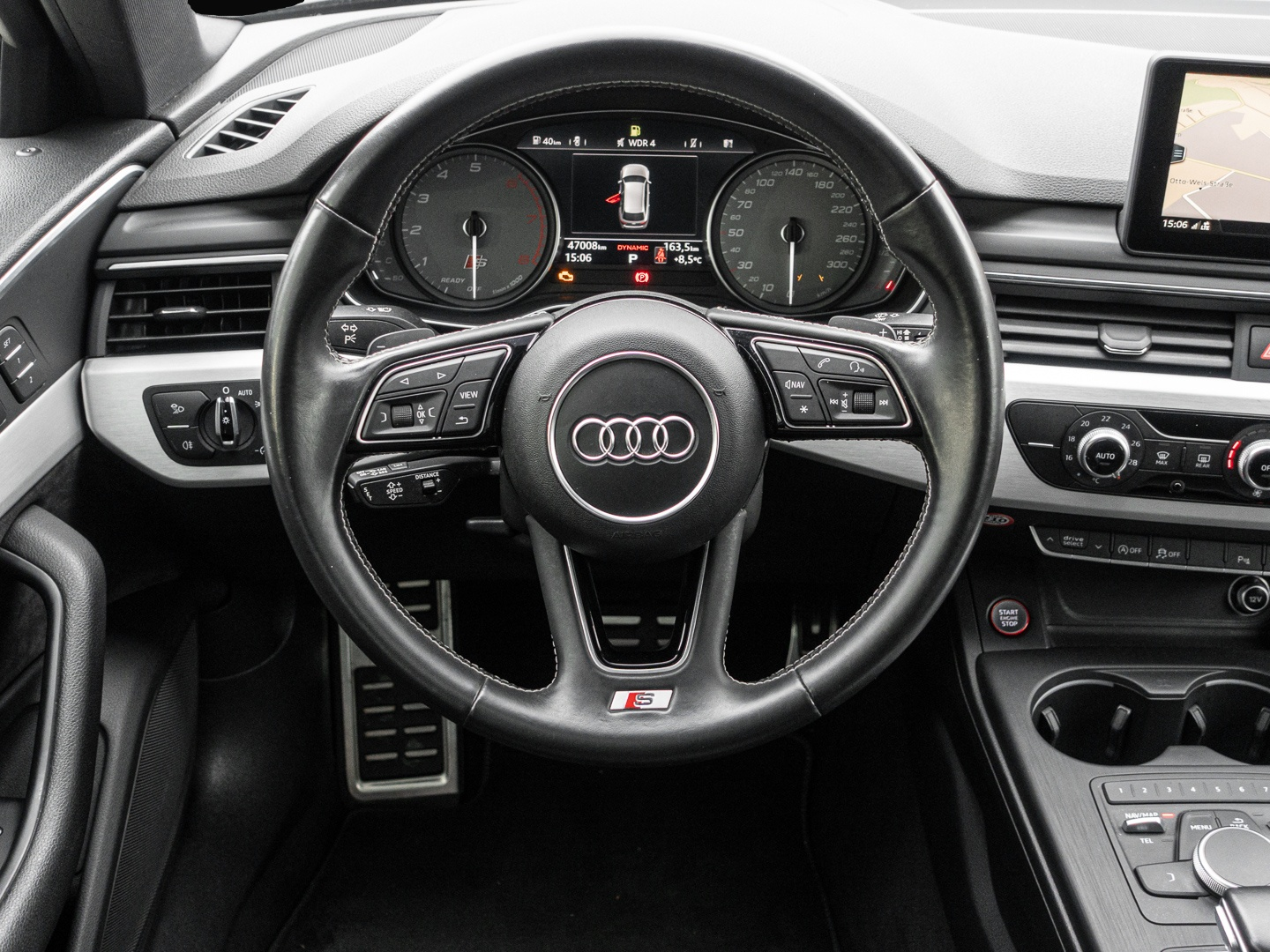 Audi quattro (03/2017, Benzin)