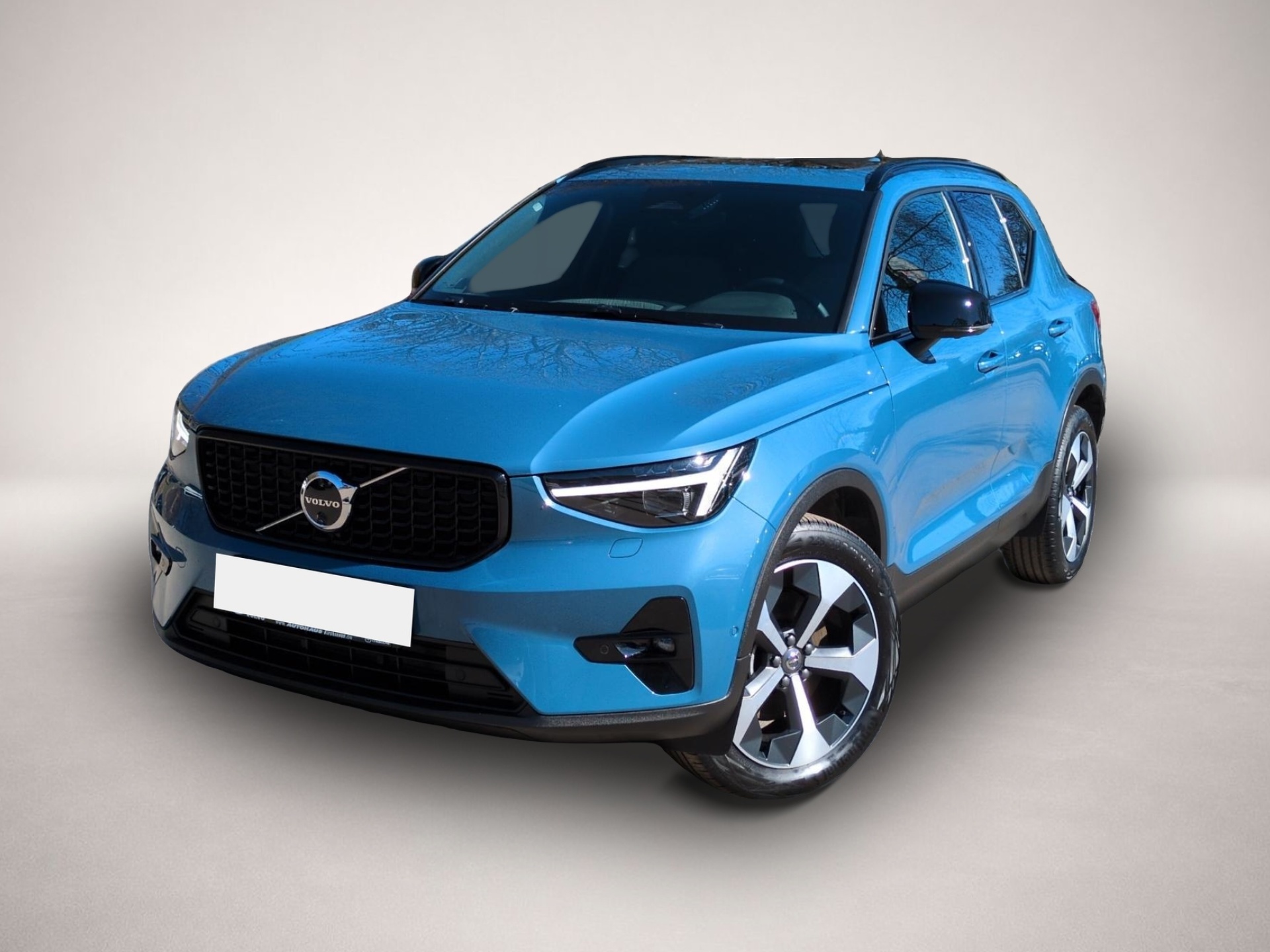 Volvo XC40 (07/2025, Benzin)