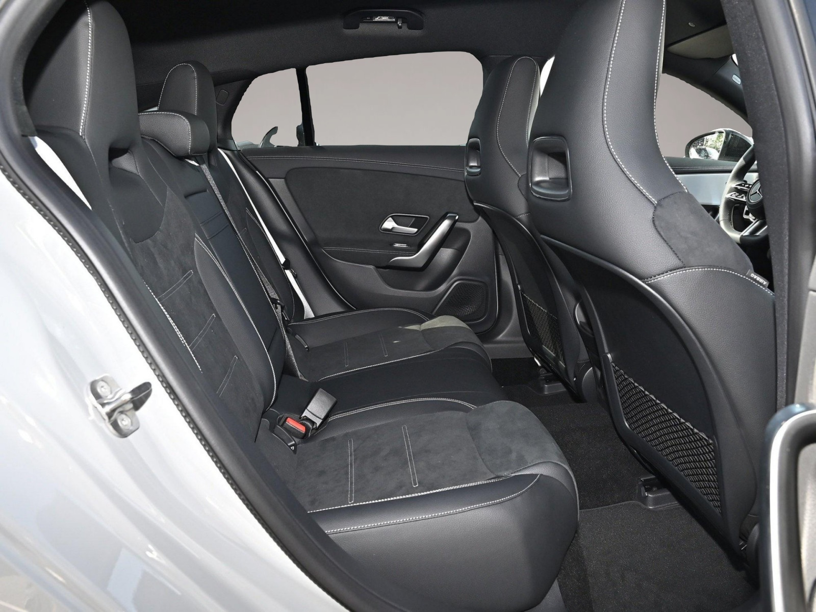 Mercedes-Benz CLA 250 (04/2025, Hybrid (Benzin/Elektro))