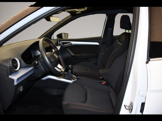 Seat Arona (07/2024, Benzin)