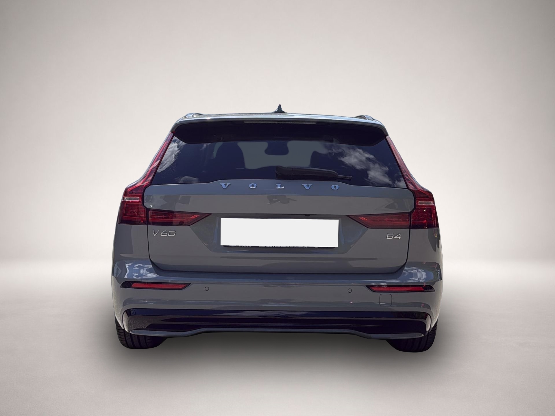 Volvo V60 (08/2025, Benzin)