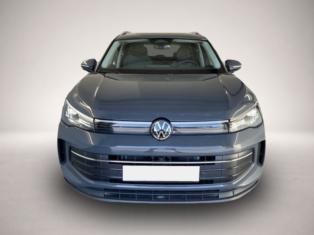 Volkswagen Tiguan, image 2 of 5
