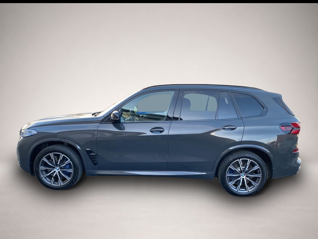 BMW X5 M60 (12/2024, Benzin)