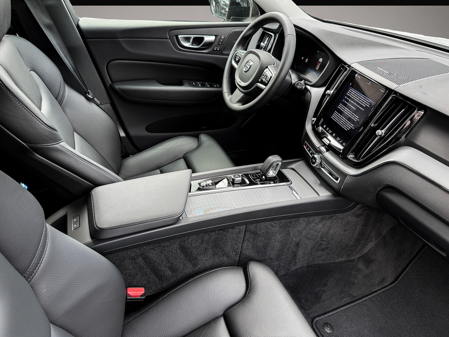 Volvo XC60 (01/2024, Benzin)