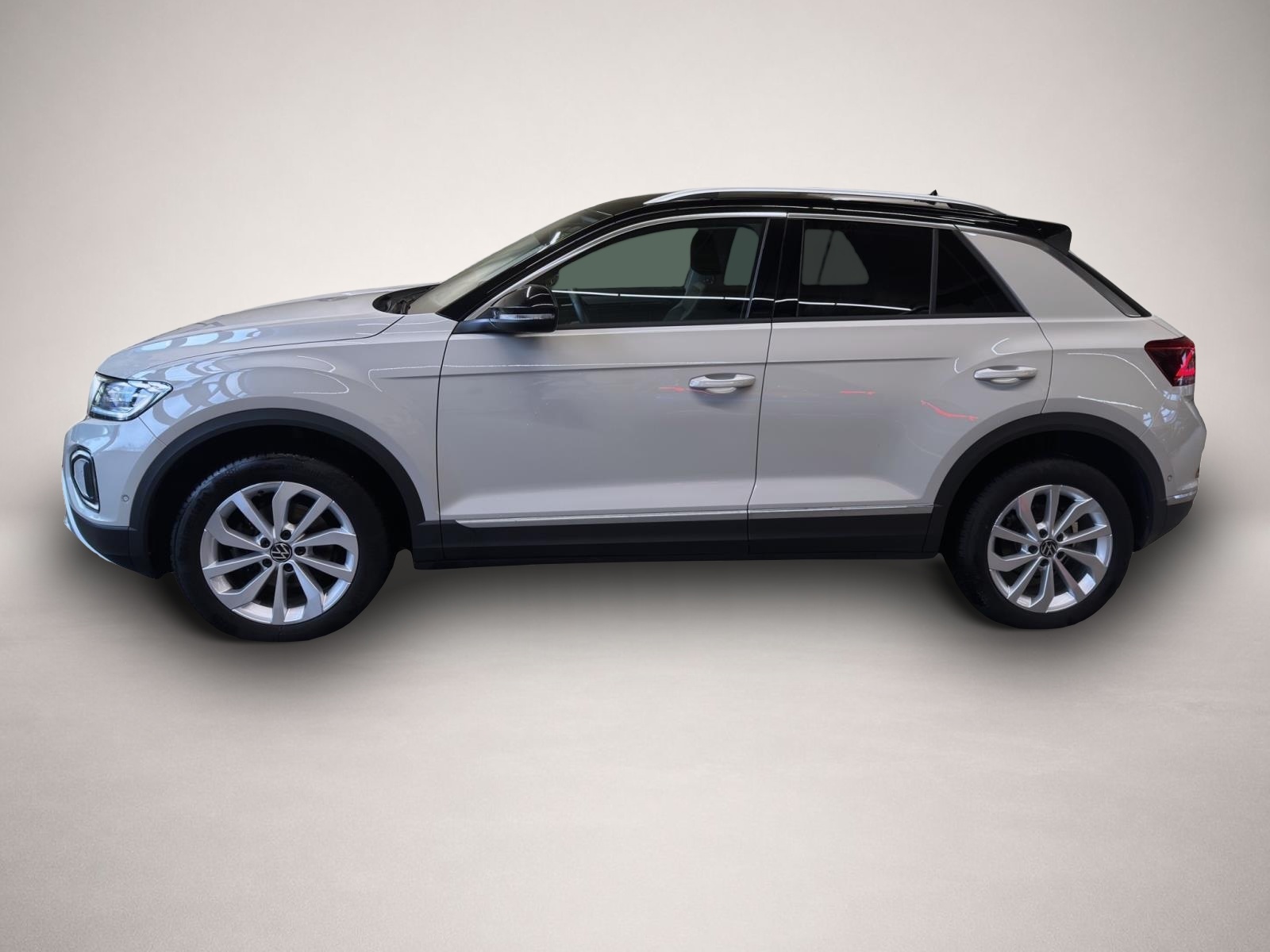 Volkswagen T-Roc (12/2025, Benzin)