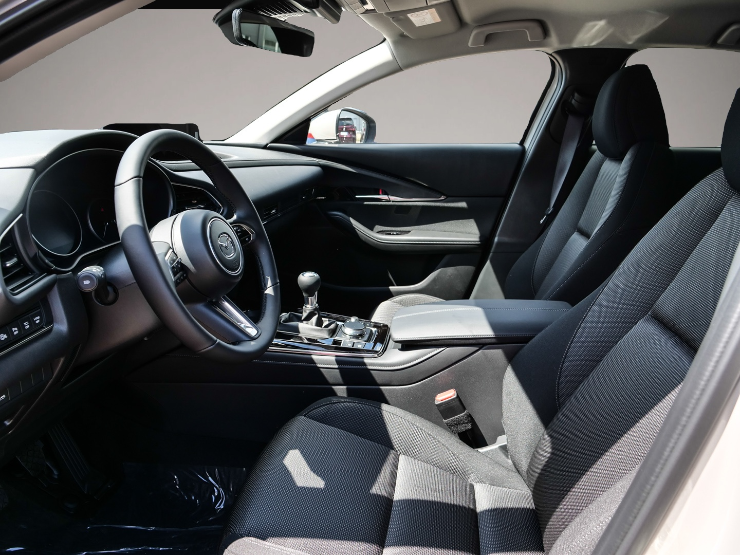 Mazda CX-30, image 4 of 6