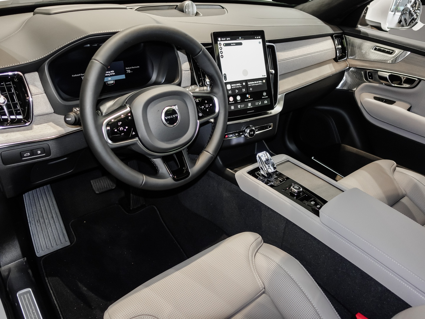 Volvo XC90 (12/2024, Hybrid (Benzin/Elektro))