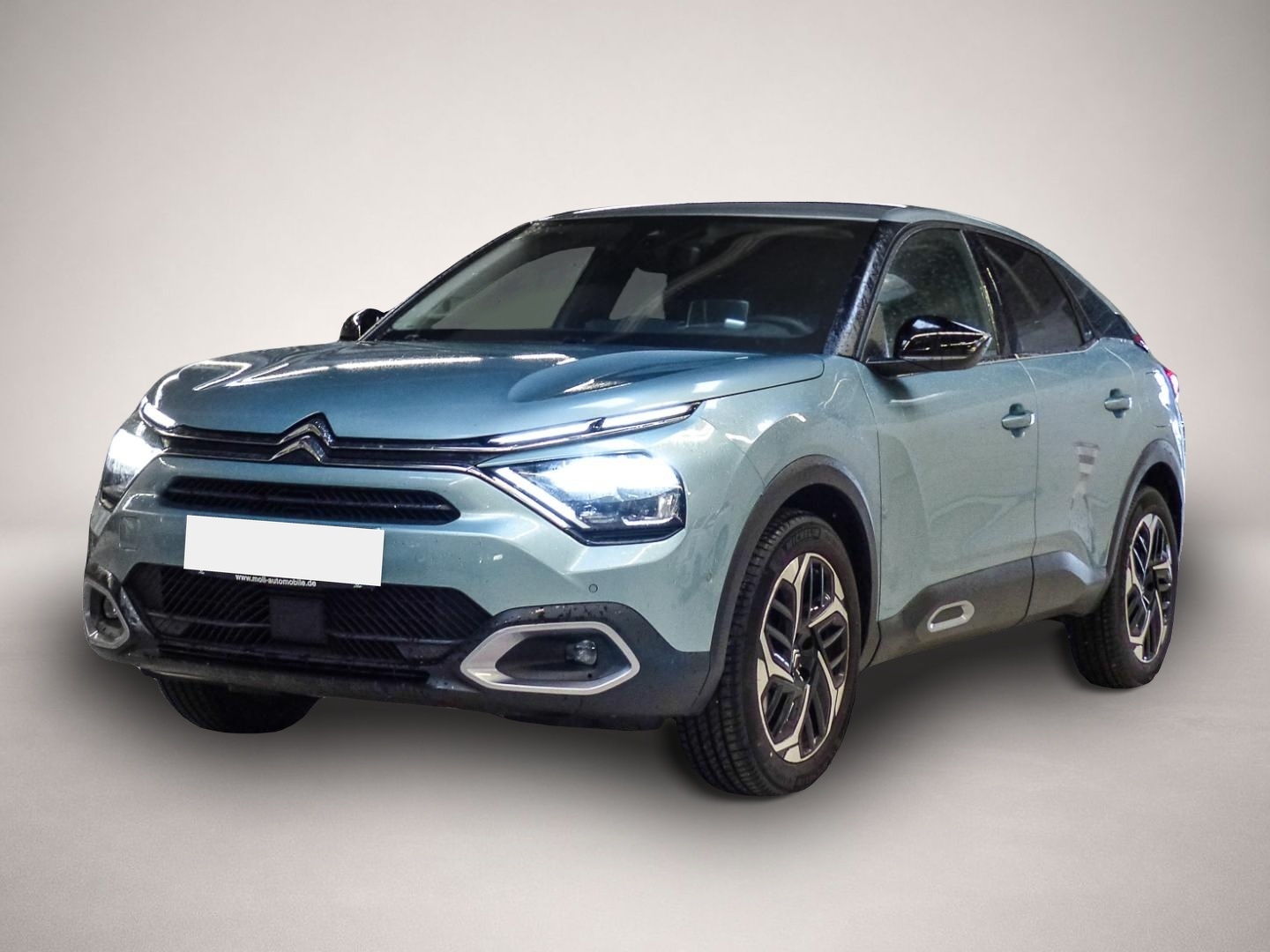 Citroen C4 (10/2023, Benzin)