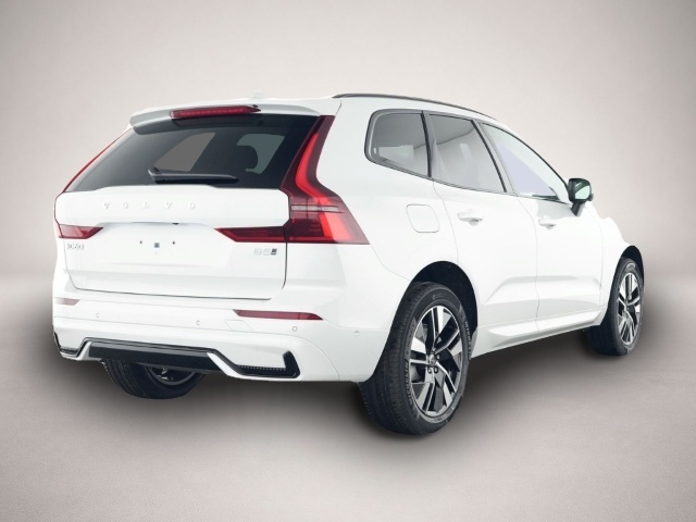 Volvo XC60 (07/2025, Benzin)