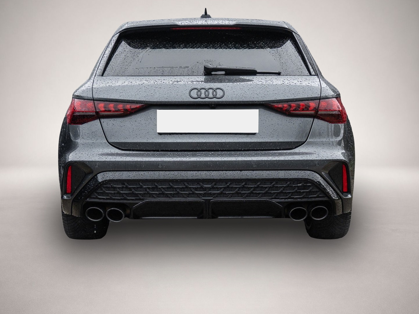 Audi quattro (01/2025, Benzin)