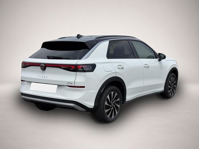 Volkswagen T-Roc (05/2026, Benzin)