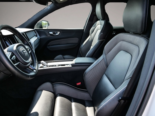 Volvo XC60 (01/2023, Diesel)