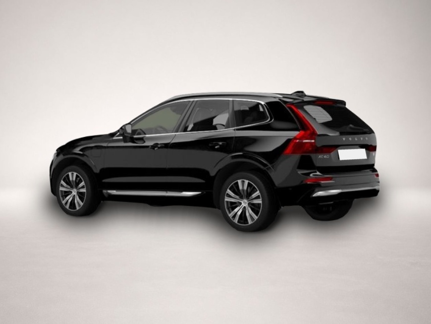 Volvo XC60 (12/2025, Benzin)