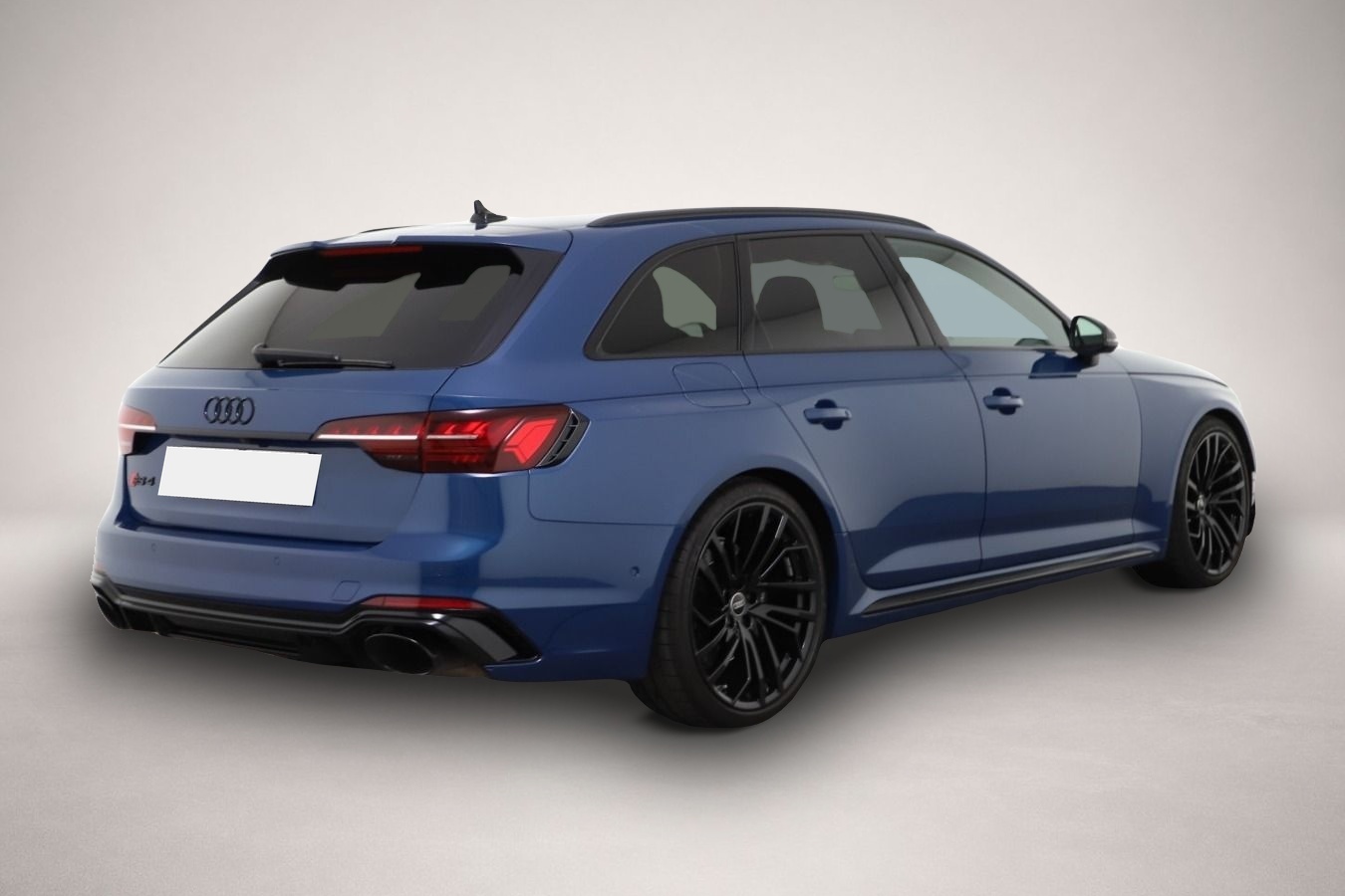 Audi RS4 (09/2023, Benzin)