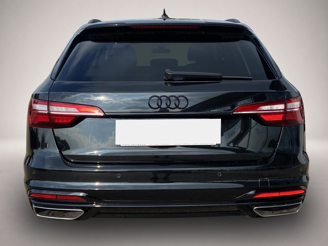 Audi A4 (04/2022, )
