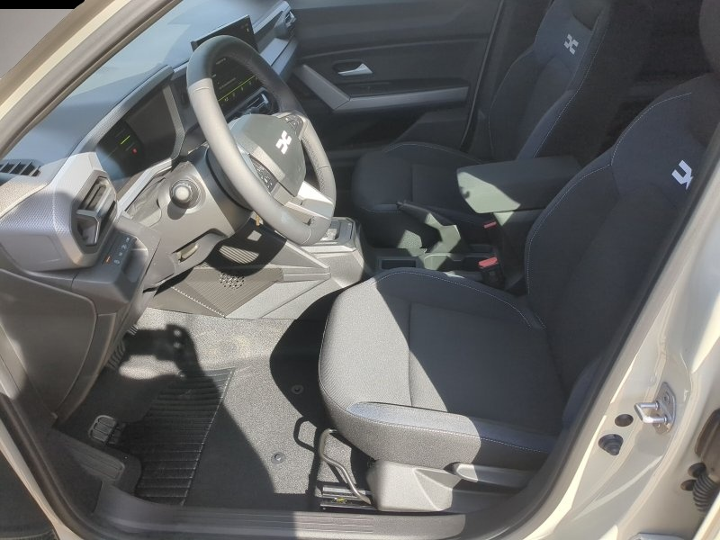 Dacia Duster (05/2026, Hybrid (Benzin/Elektro))