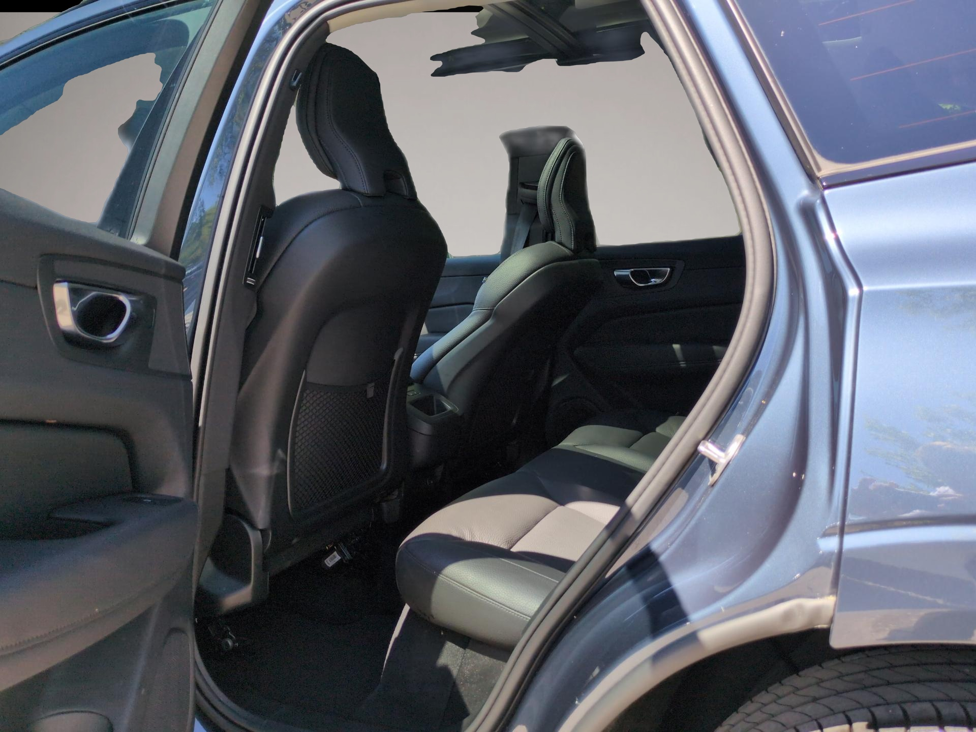 Volvo XC60 (05/2025, Benzin)