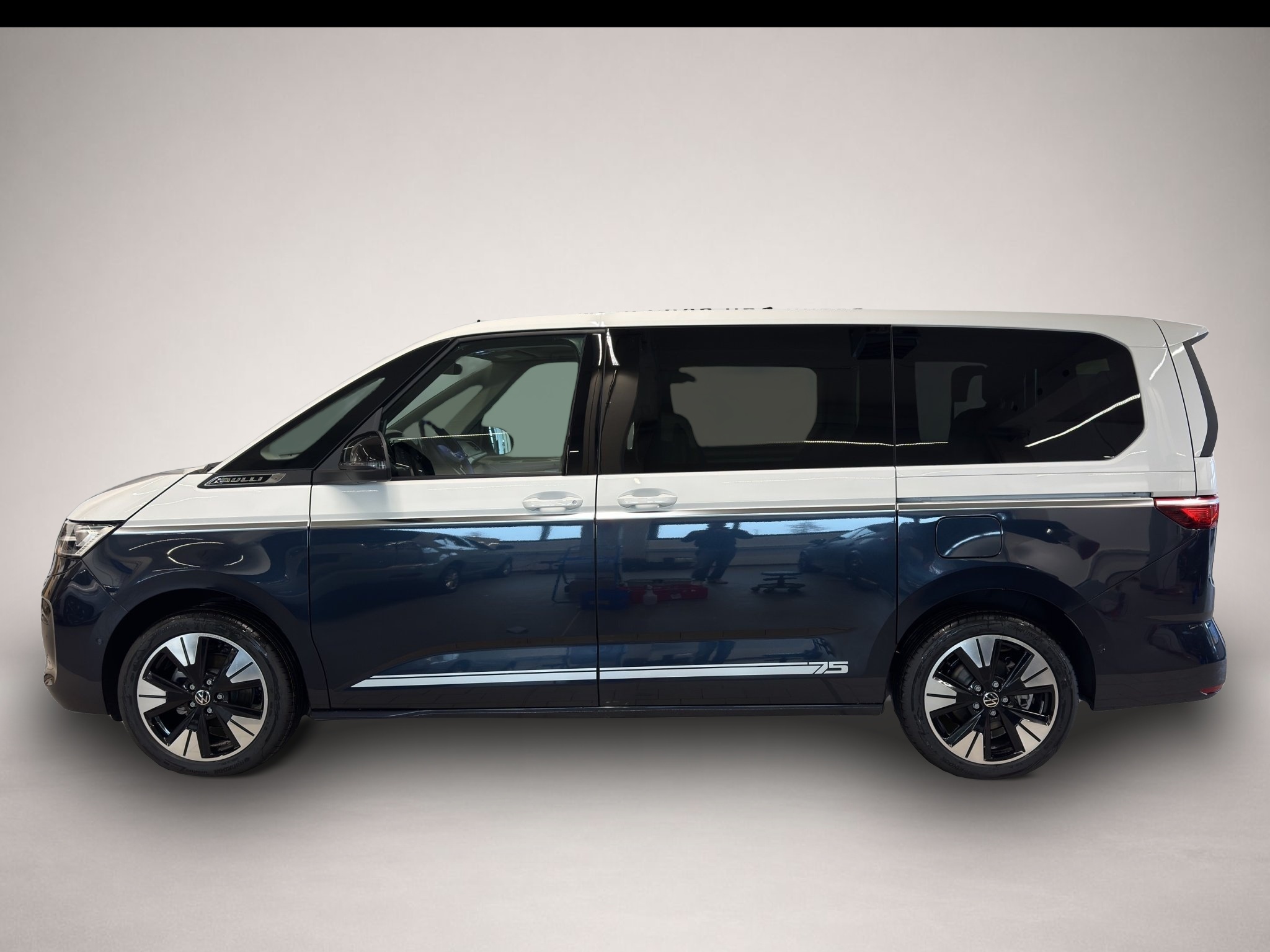 Volkswagen T7 Multivan (, Diesel)