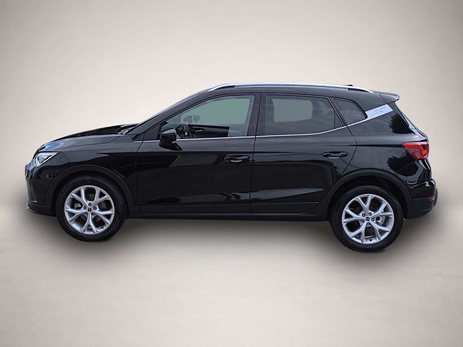 Seat Arona (03/2025, Benzin)