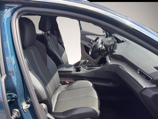 Peugeot 3008 (03/2024, Benzin)