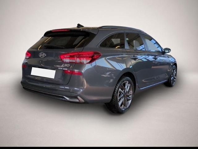 Hyundai i30 (10/2025, Benzin)