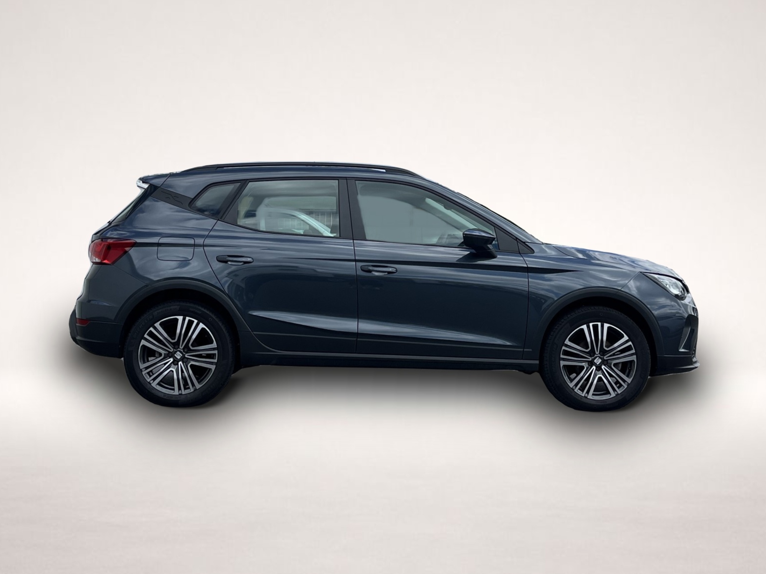 Seat Arona (04/2024, Benzin)