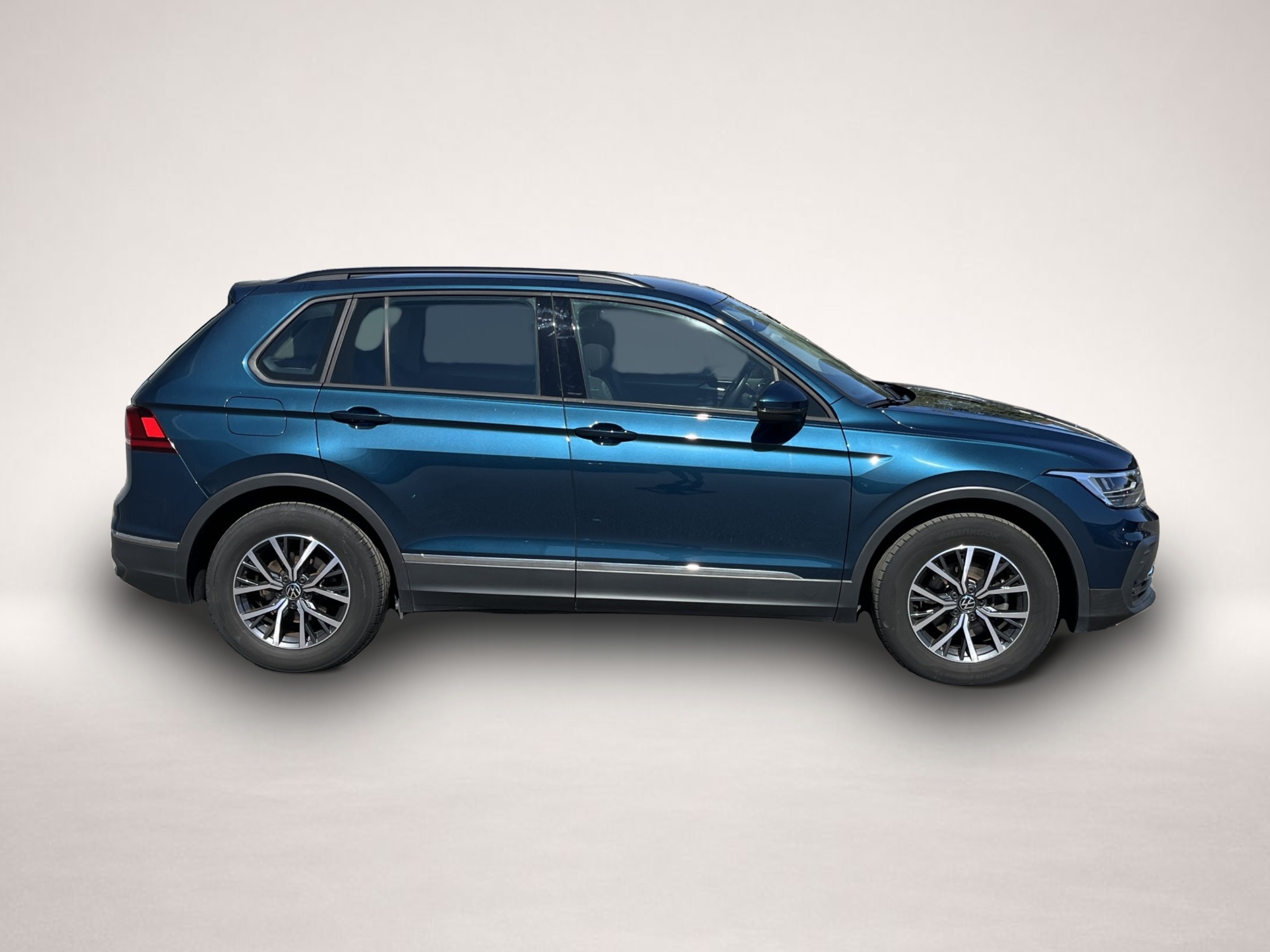 Volkswagen Tiguan (11/2023, Benzin)