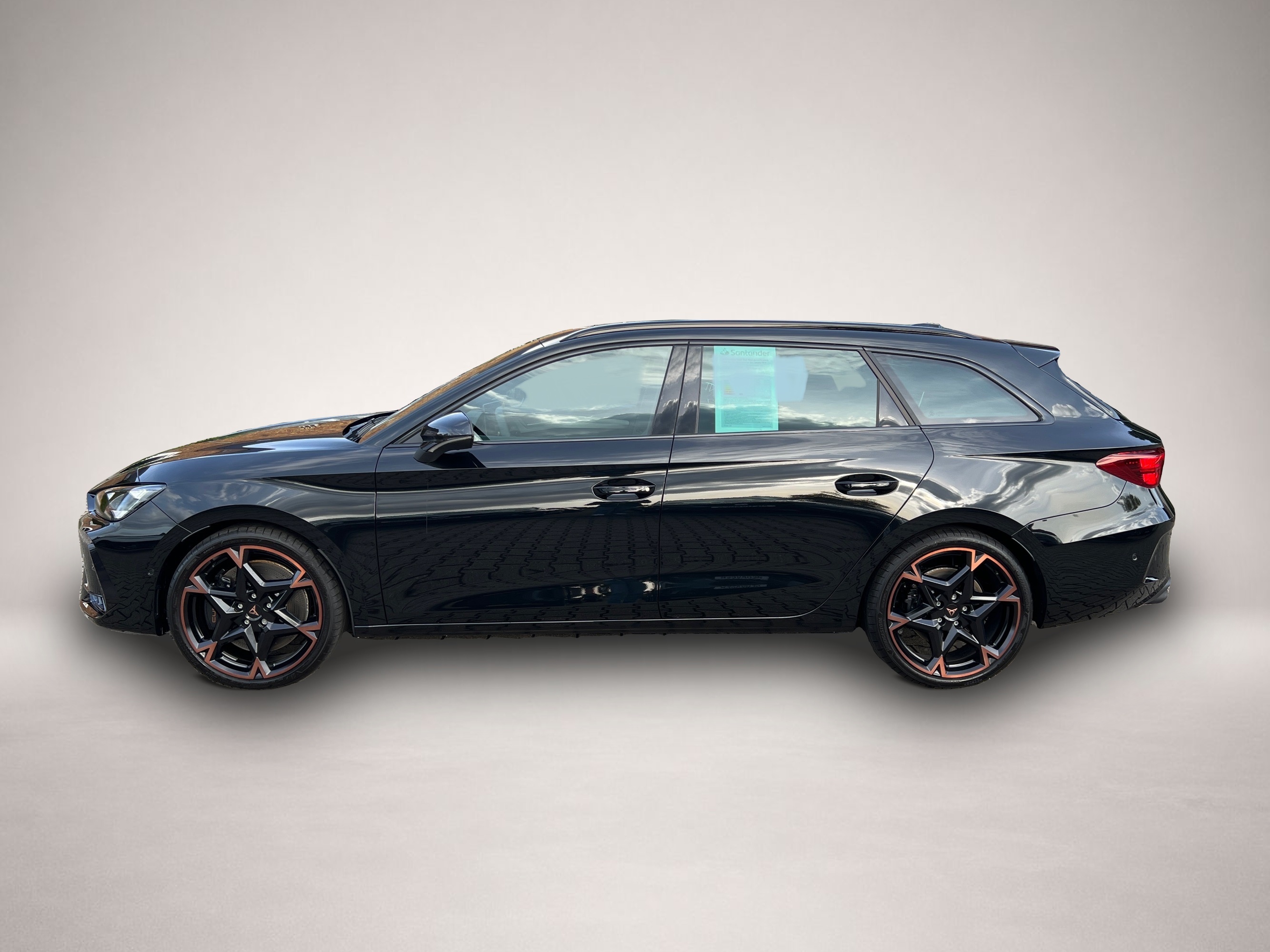 CUPRA Leon, image 2 of 5