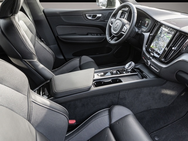 Volvo XC60 (10/2023, Diesel)