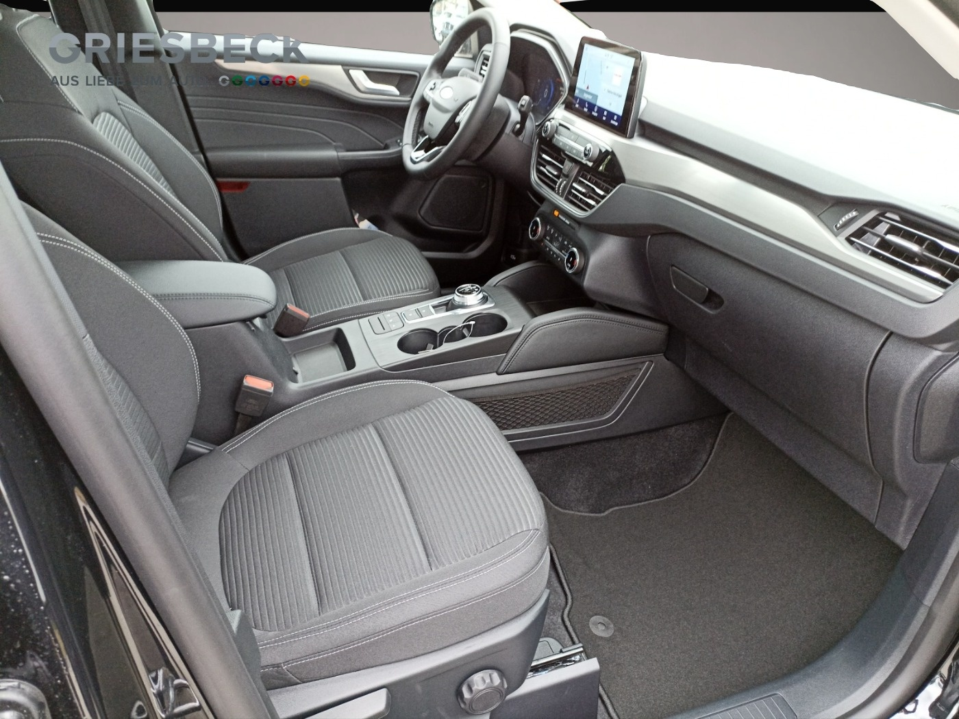 Ford Kuga (06/2024, Benzin)