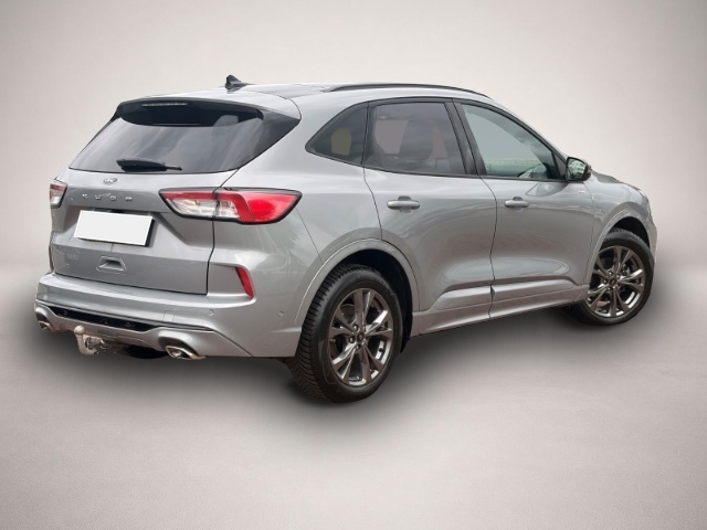 Ford Kuga (10/2023, Benzin)