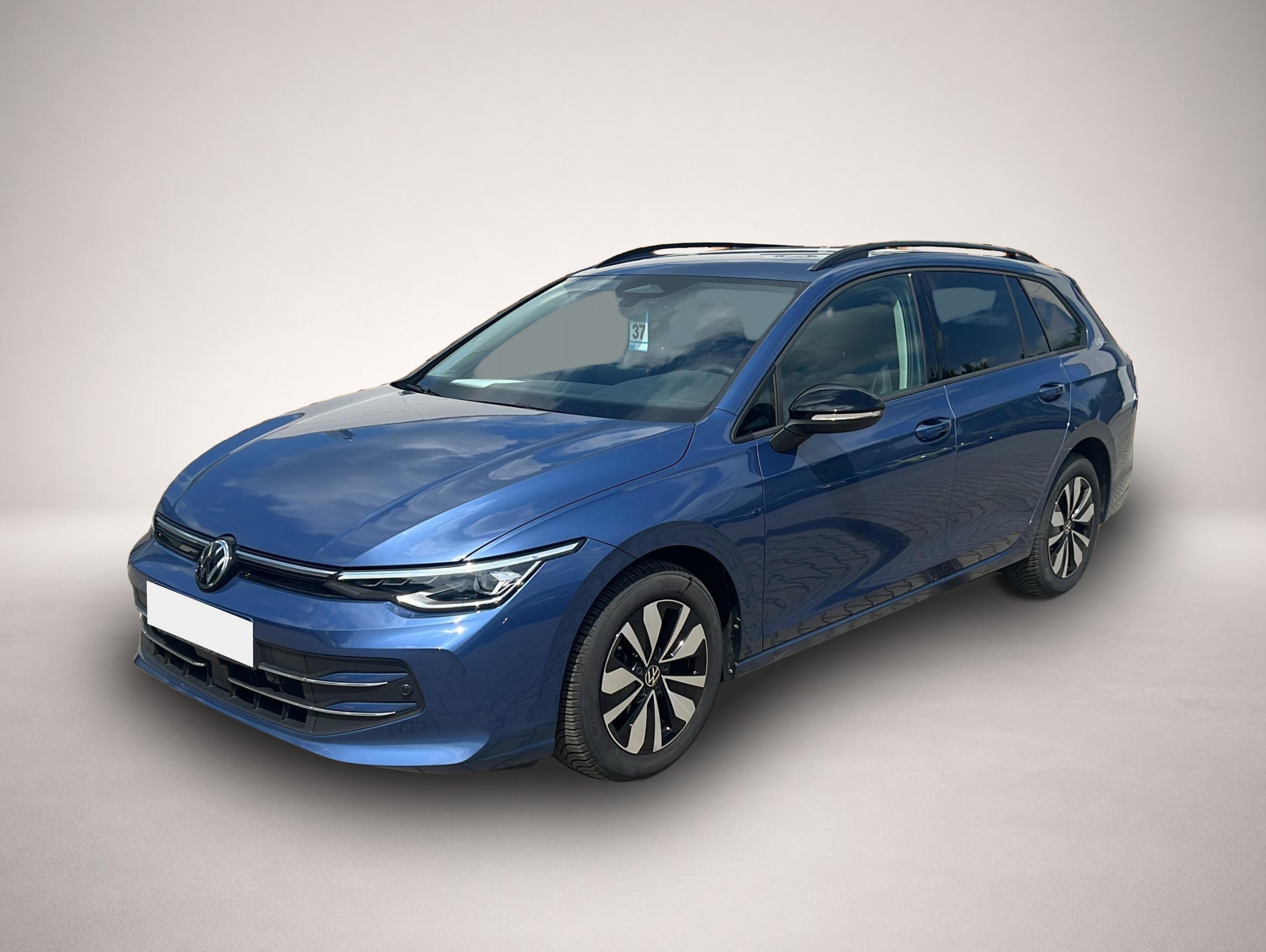 Volkswagen Golf (08/2025, Benzin)