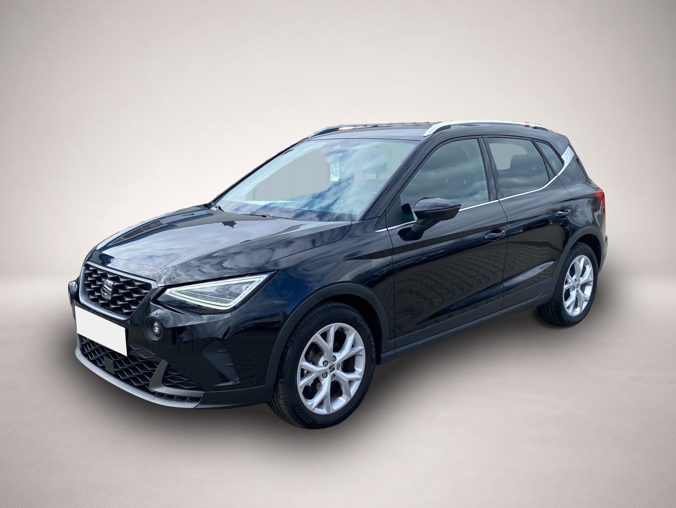 Seat Arona (03/2025, Benzin)