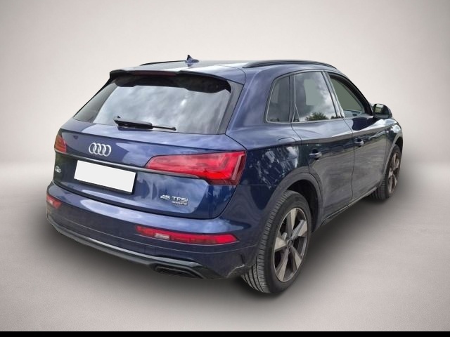 Audi Q5 (12/2022, Benzin)