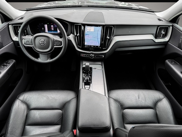 Volvo XC60 (01/2024, Benzin)