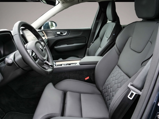 Volvo XC60 (07/2025, Hybrid (Benzin/Elektro))