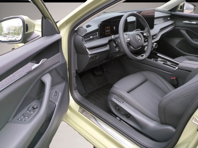 Skoda Superb (03/2025, Diesel)