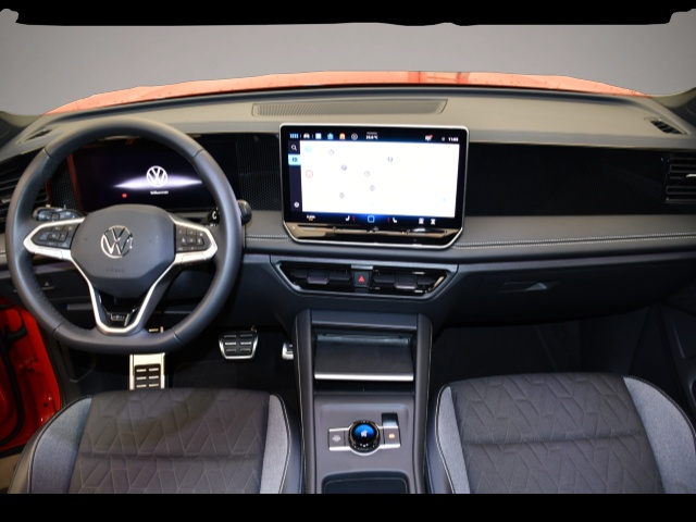 Volkswagen Tiguan (10/2025, )